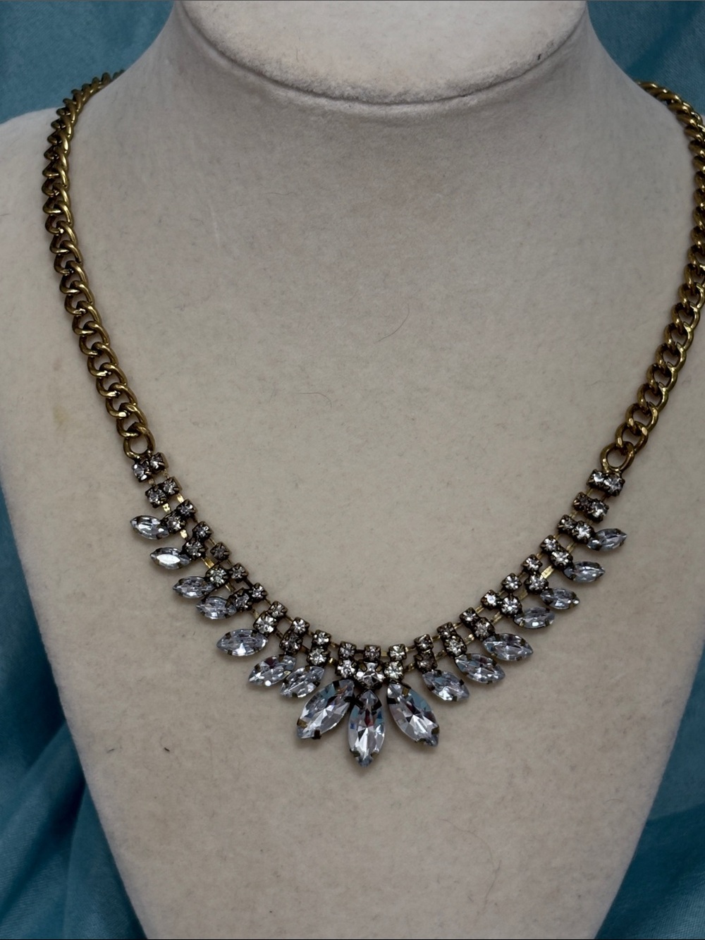 Vintage 1990s fashion Unsigned Clear Rhinestone  Necklace wedding Prom